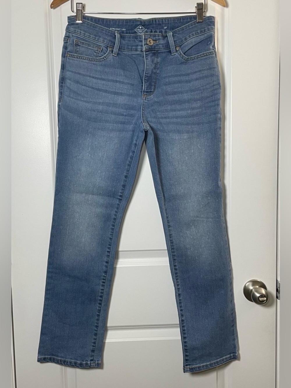 St. John’s Bay Straight Leg Jeans Medium Wash Size 8P Women Classic